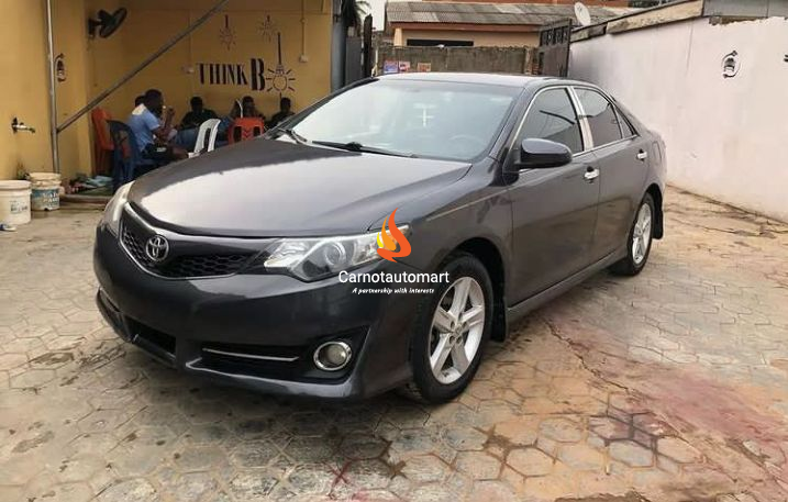 GREY TOYOTA CAMRY SE 2014 AUTOMATIC