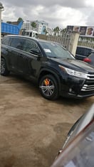 BLACK TOYOTA HIGHLANDER XLE AWD 2017