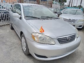 SILVER TOYOTA COROLLA 2006