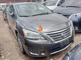 GREY NISSAN SENTRA 2013