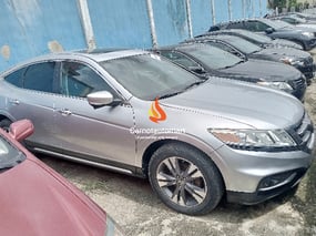 SILVER HONDA CROSSTOUR V6 4WD 2015