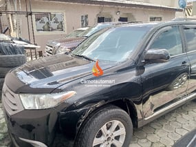 BLACK TOYOTA HIGHLANDER 4WD 2013