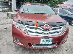 RED TOYOTA VENZA XLE 2013