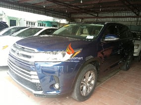 BLUE TOYOTA HIGHLANDER XLE 2014