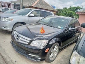 BLACK MERCEDES BENZ C300 4MATIC 2010