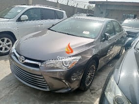 GREY TOYOTA CAMRY LE 2015