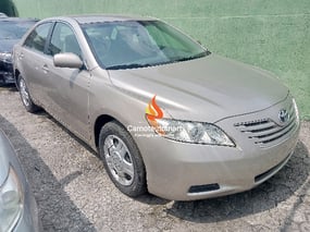 GOLD TOYOTA CAMRY 2009