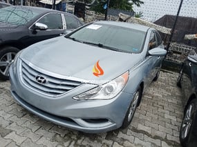 SKY BLUE HYUNDAI SONATA 2010