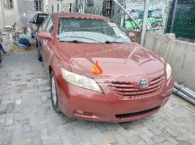 RED TOYOTA CAMRY XLE 2006