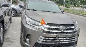 GREY TOYOTA HIGHLANDER AWD LIMITED 2016