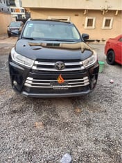 Nigeran USED 2017 Toyota Highlander XLE AWD FULL OPTION 