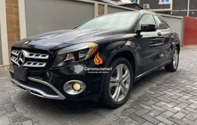 BLACK MERCEDES BENZ GLA250 2019 automatic