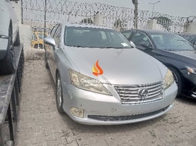 SILVER LEXUS ES350 2011