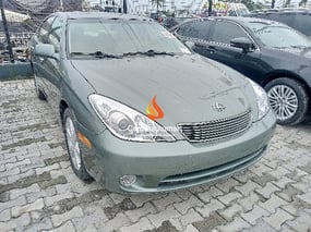 GREEN LEXUS ES330 2005