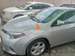 SILVER TOYOTA COROLLA LE 2015