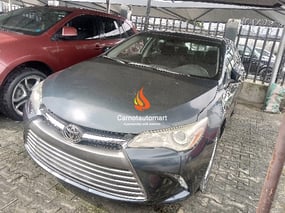 GREY TOYOTA CAMRY LE 2016