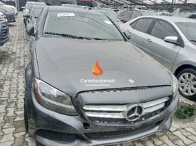 GREY MERCEDES BENZ C300 4MATIC 2015