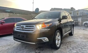 BLACK TOYOTA HIGHLANDER 2010 automatic