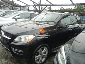 BLACK MERCEDES BENZ ML350 4-MATIC 2014