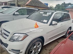 WHITE MERCEDES BENZ GLK350 4MATIC 2013