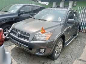 GREY TOYOTA RAV4 2010