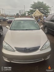 2006 Gold Toyota Camry