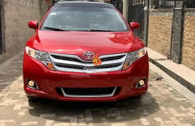 RED TOYOTA VENZA AWD 2011