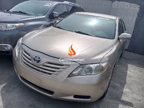 GOLD TOYOTA CAMRY LE 2008