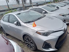 SILVER TOYOTA COROLLA XSE 2017