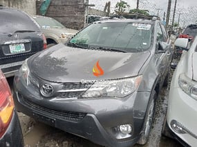 GREY TOYOTA RAV4 4WD LIMITED 2015