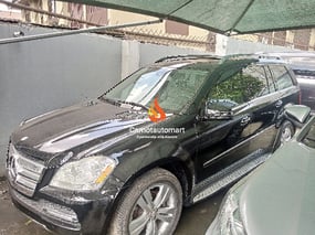 BLACK MERCEDES BENZ GL450 4MATIC 2015