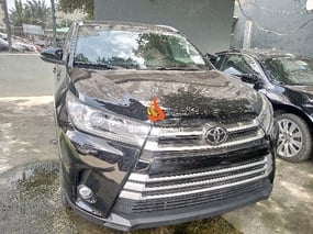 BLACK TOYOTA HIGHLANDER AWD LIMITED 2016