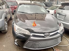 BLACK TOYOTA CAMRY LE 2015