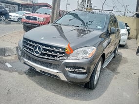 GREY MERCEDES BENZ ML350 4MATIC 2014