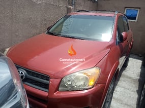 RED TOYOTA RAV4 2009