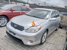 SILVER TOYOTA MATRIX XR 2007