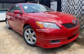 RED TOYOTA CAMRY SPORT 2010