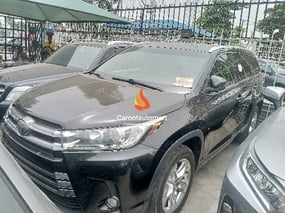 BLACK TOYOTA HIGHLANDER LIMITED 2018