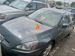 GREY HONDA ACCORD 2004