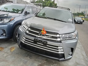 SILVER TOYOTA HIGHLANDER 4WD 2016