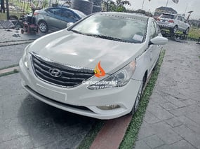 WHITE HYUNDAI SONATA 20T 2012