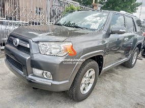 GREY TOYOTA 4-RUNNER 2012