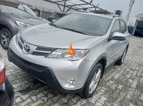 SILVER TOYOTA RAV4 LIMITED 2014