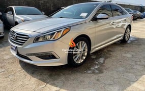 SILVER HYUNDAI SONATA 2014