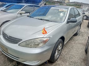 SILVER TOYOTA CAMRY LE 2003