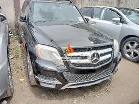 BLACK MERCEDES BENZ GLK350 4-MATIC 2014