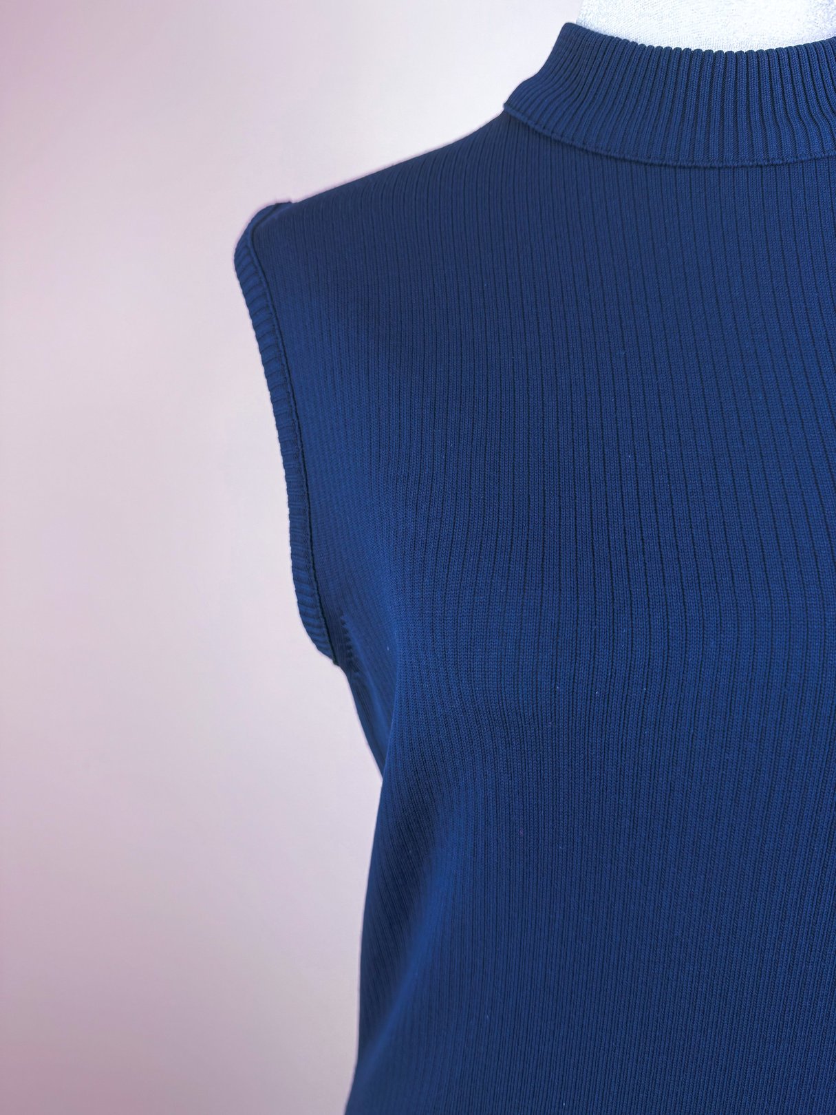 Navy blue retro ribbed mock neck top for women featuring a sleeveless design.