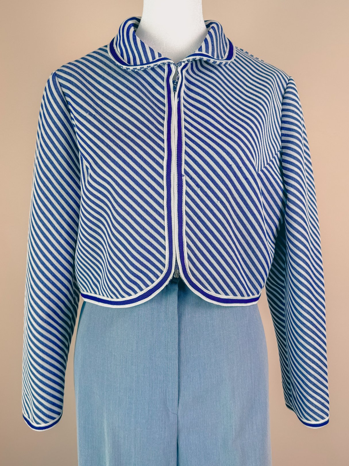 Navy blue 1960s women's Rue de Swing jacket with a striped pattern and a cropped design.