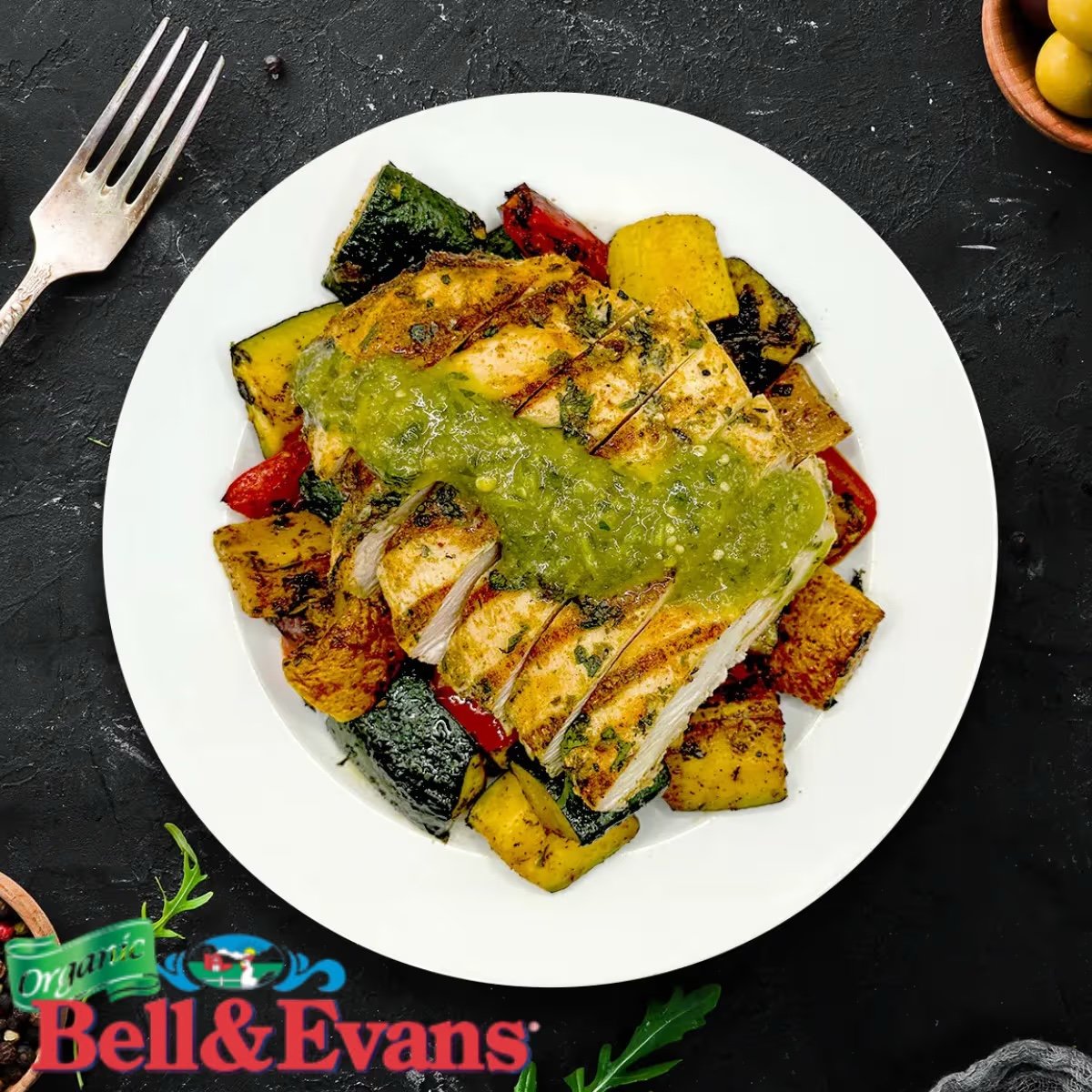 Antibiotic-free chicken breast marinated in a honey lime blend with fresh garlic, cumin, and cilantro, smothered in a vibrant homemade tomatillo sauce.