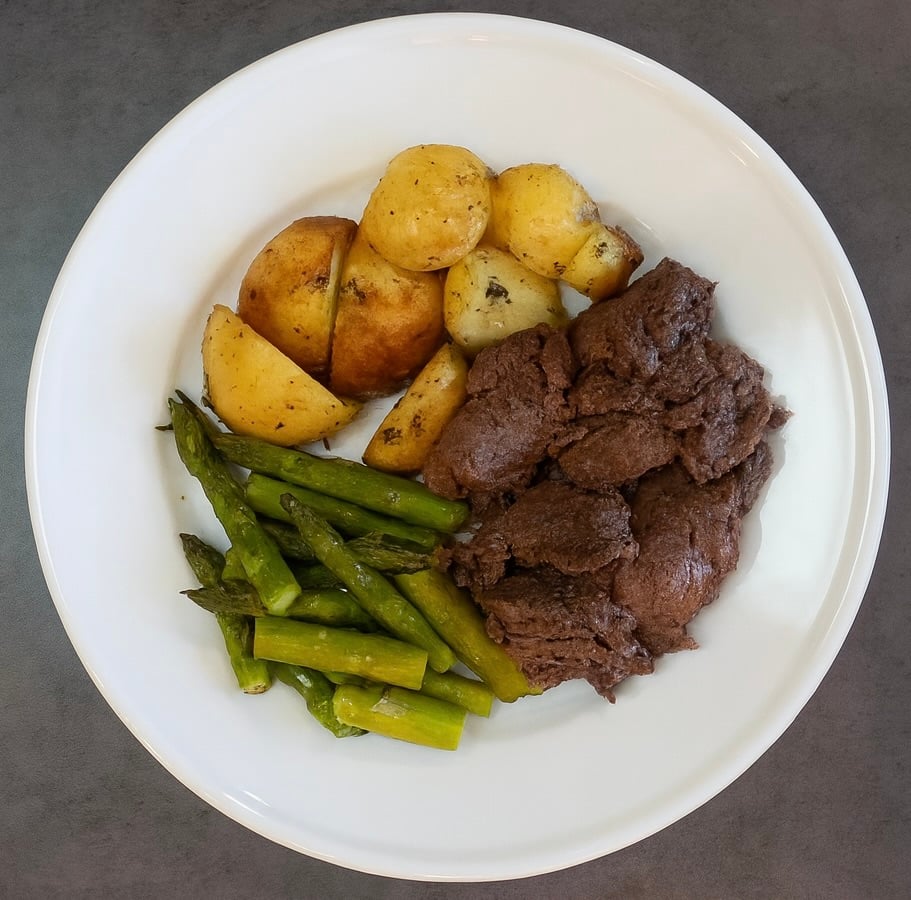 Tender Omaha choice chuck flap marinated in a bold blend of Montreal steak seasoning, Worcestershire, Dijon mustard, and coconut aminos delivering a rich, savory crust packed with deep, smoky flavor.